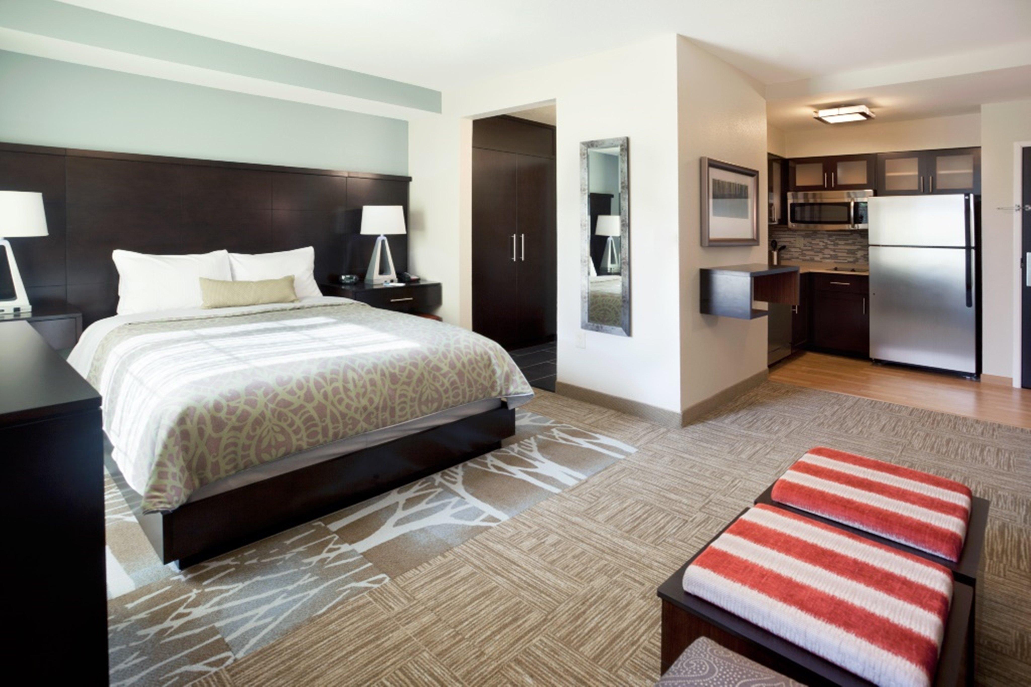 Staybridge Suites Marquette By Ihg מראה חיצוני תמונה