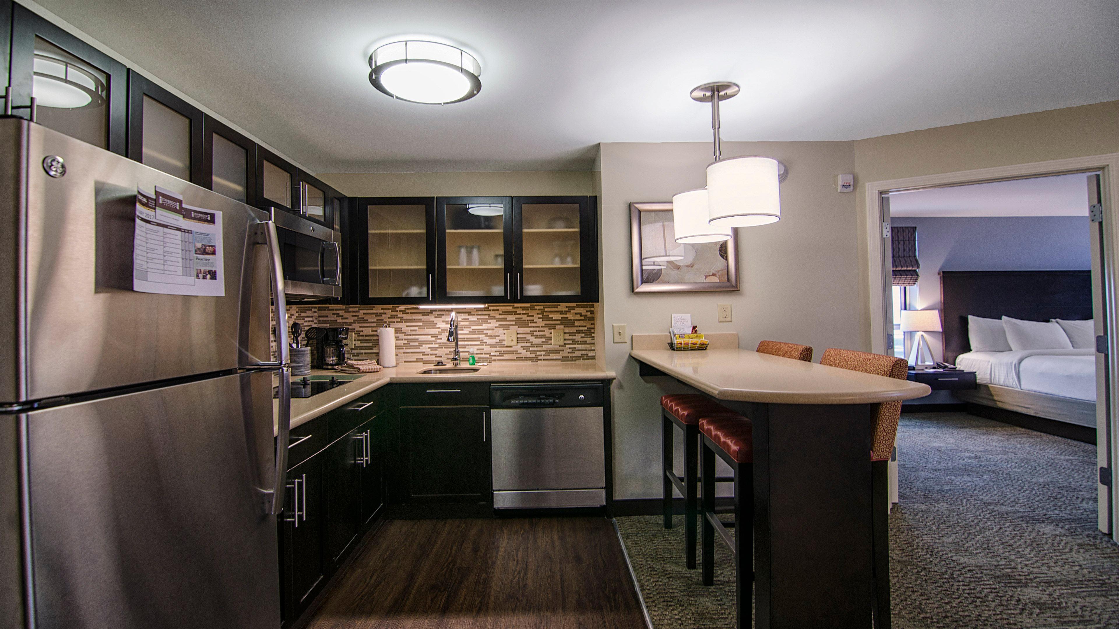 Staybridge Suites Marquette By Ihg מראה חיצוני תמונה